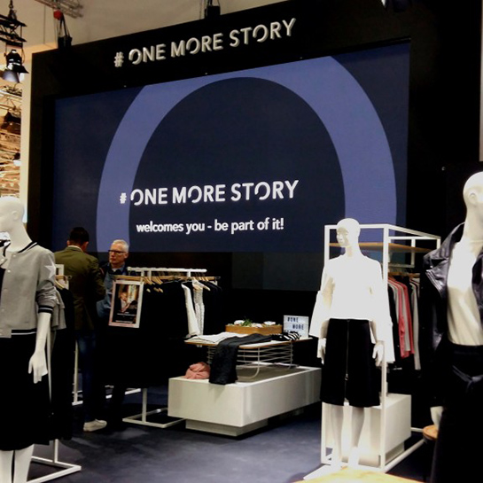 Aprojekt produkcja montaż mebli sklepowych i stoisk