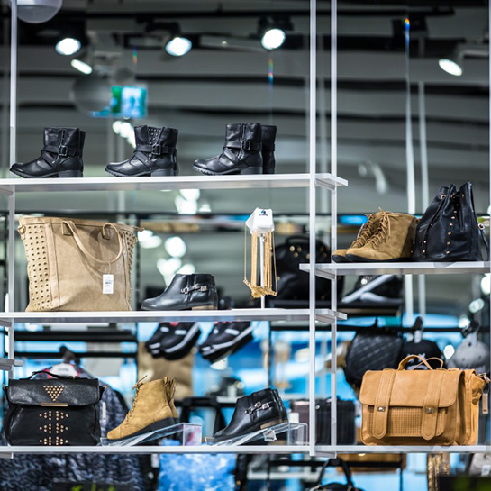 Awyposazenie sklepów handlowych