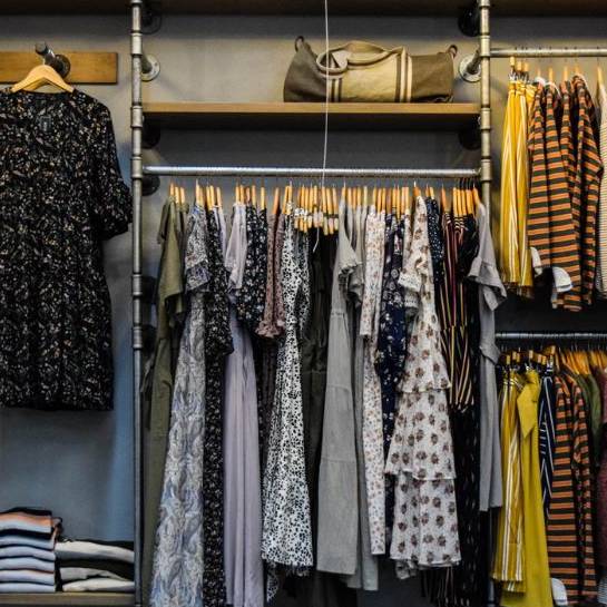 Aprodukcja mebli sklepowych