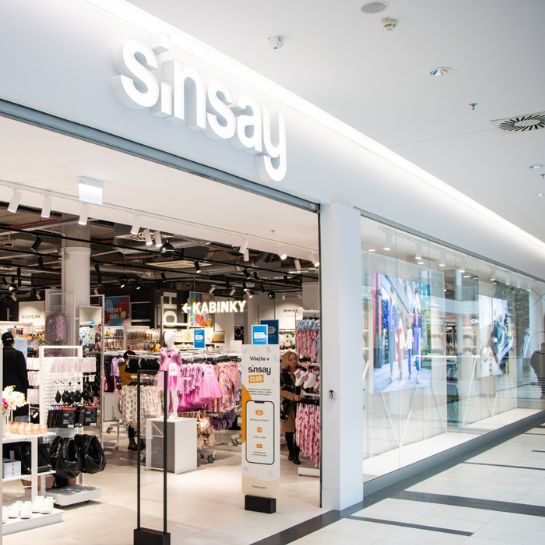 AErgo Store wyprodukowało meble do sklepu Sinsay w Pradze