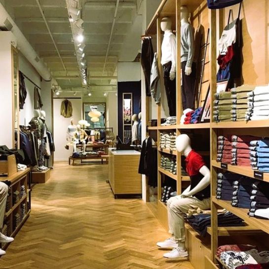 testEwolucja konceptu sklepów Dockers: od „ściany khaki” do “California Cool”