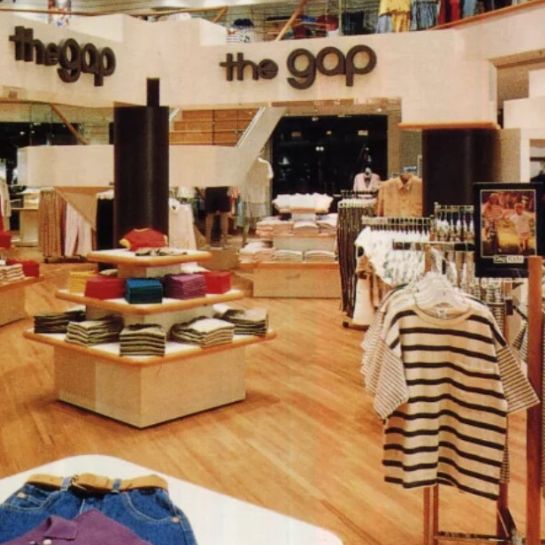 testEwolucja konceptu sklepów stacjonarnych w branży odzieżowej - Ergo Store